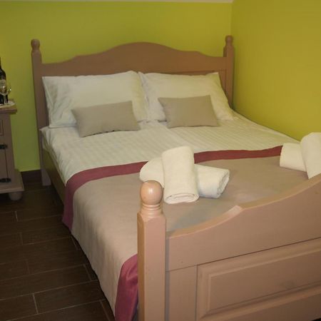Hotel Pod Herbem -Pokoje Ozonowane 비아위스토크 객실 사진