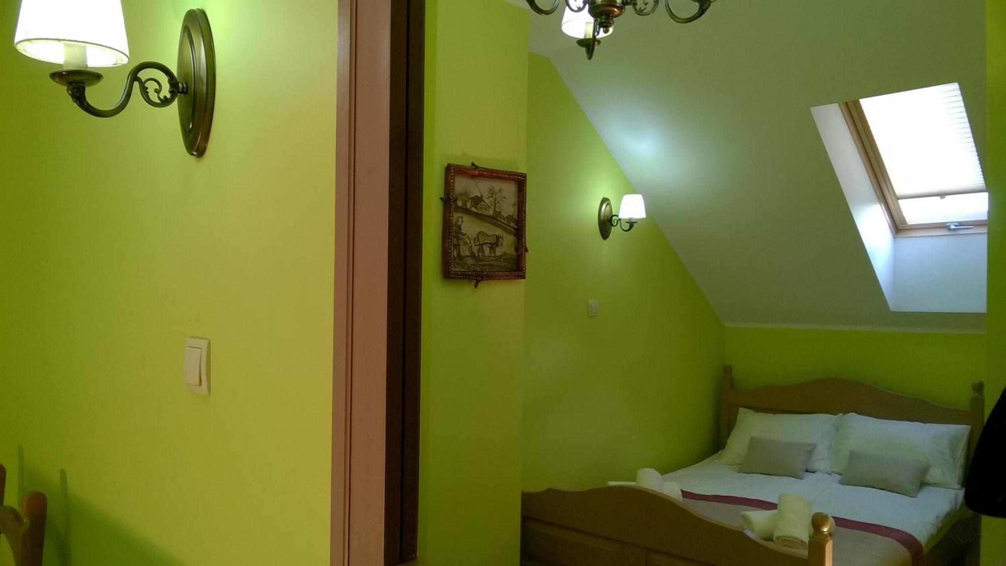 Hotel Pod Herbem -Pokoje Ozonowane 비아위스토크 객실 사진