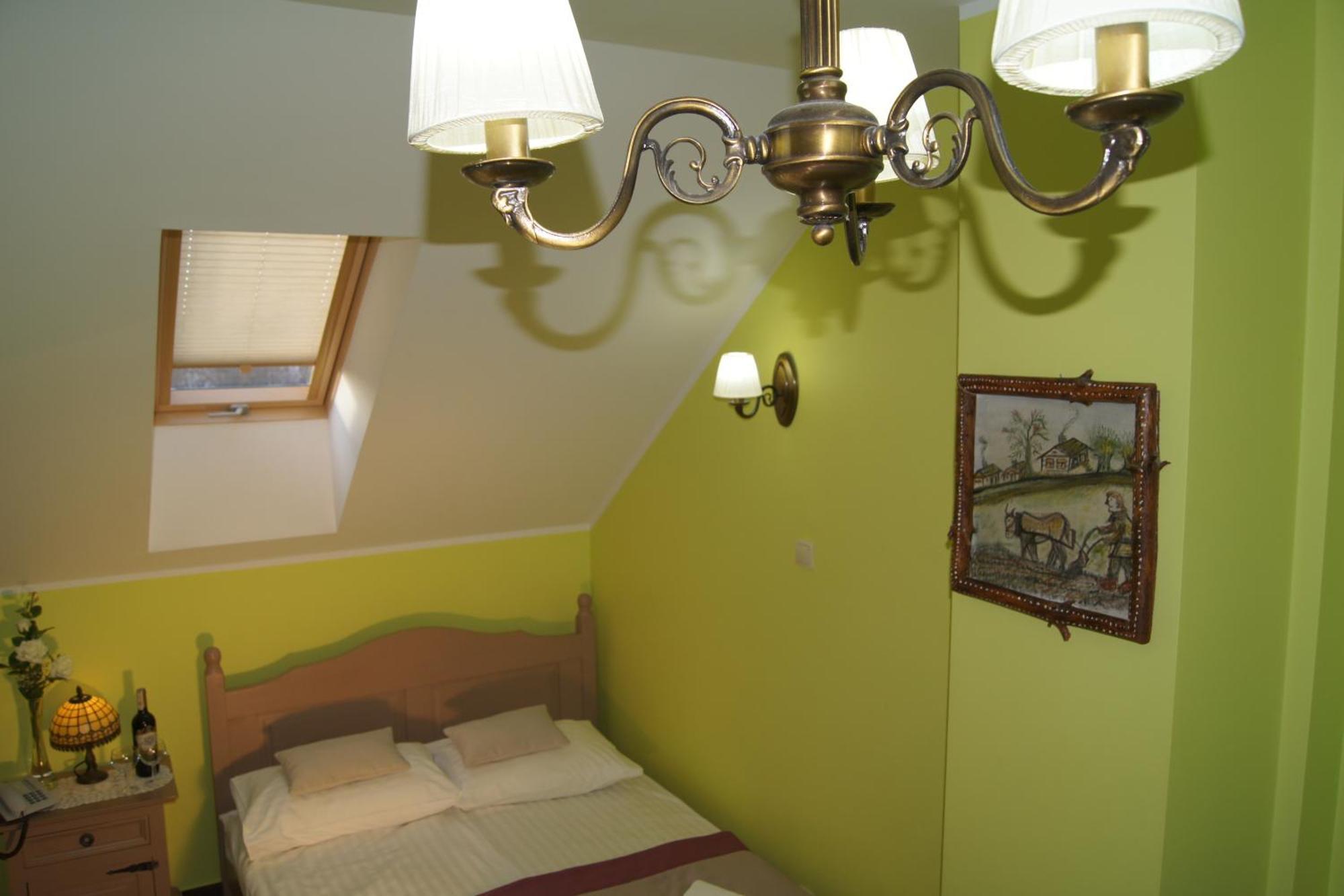 Hotel Pod Herbem -Pokoje Ozonowane 비아위스토크 객실 사진